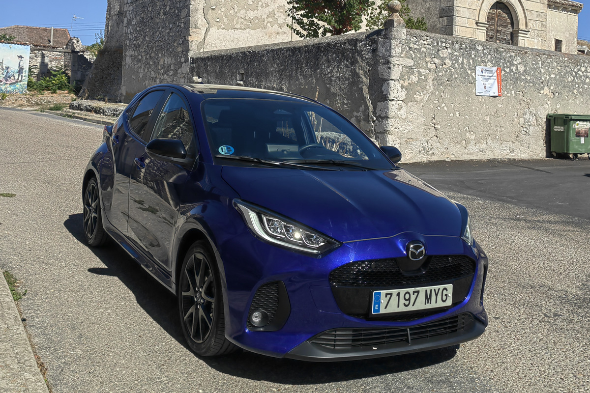 Mazda2-03