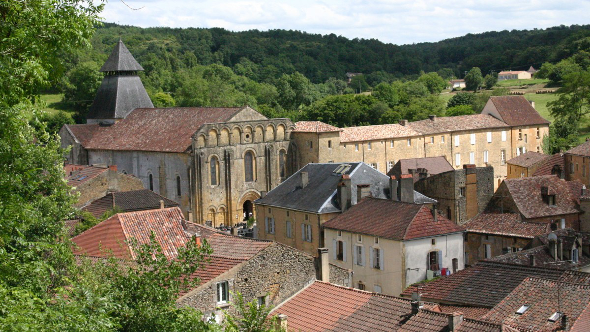 05-Cadouin-Monasterio-02